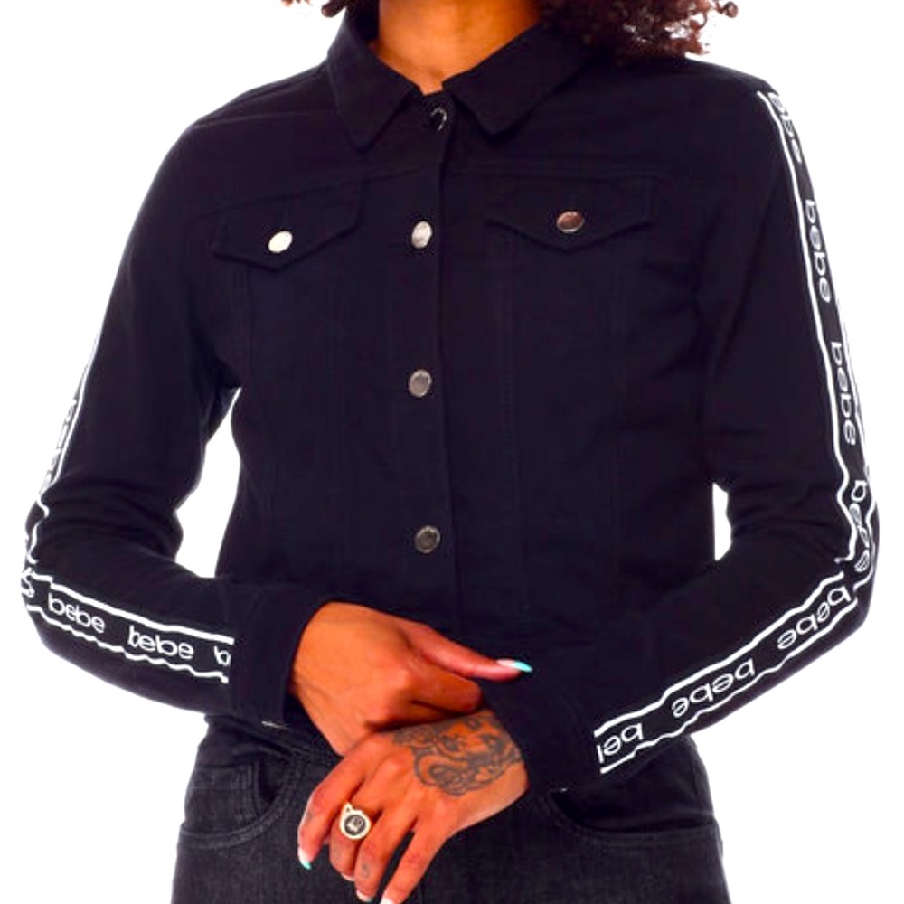 NWT!!!! Women’s stylish denim jacket by BeBe; sz L